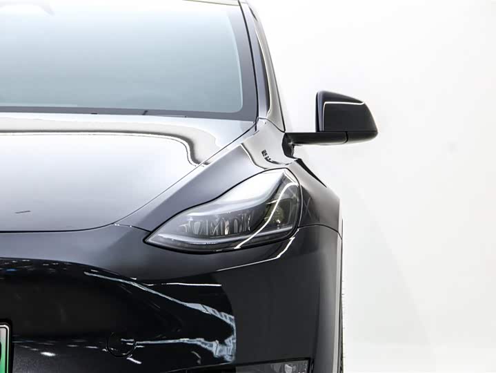 Фото 9 - Tesla Model Y