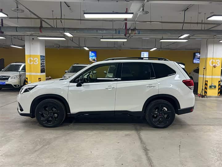 Фото 4 - Subaru Forester