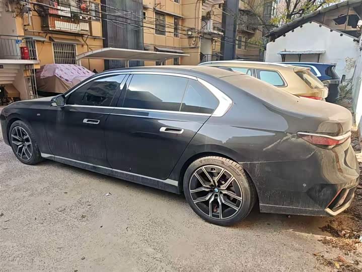 Фото 7 - BMW 7 Series