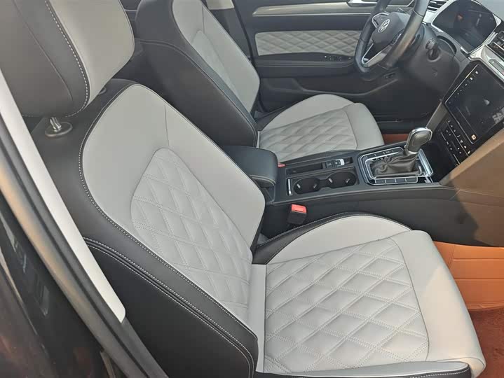 Фото 8 - Volkswagen Magotan