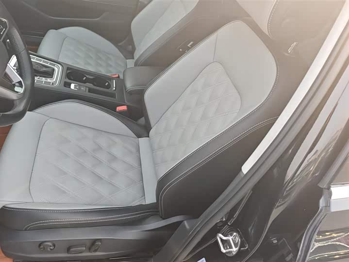 Фото 9 - Volkswagen Magotan