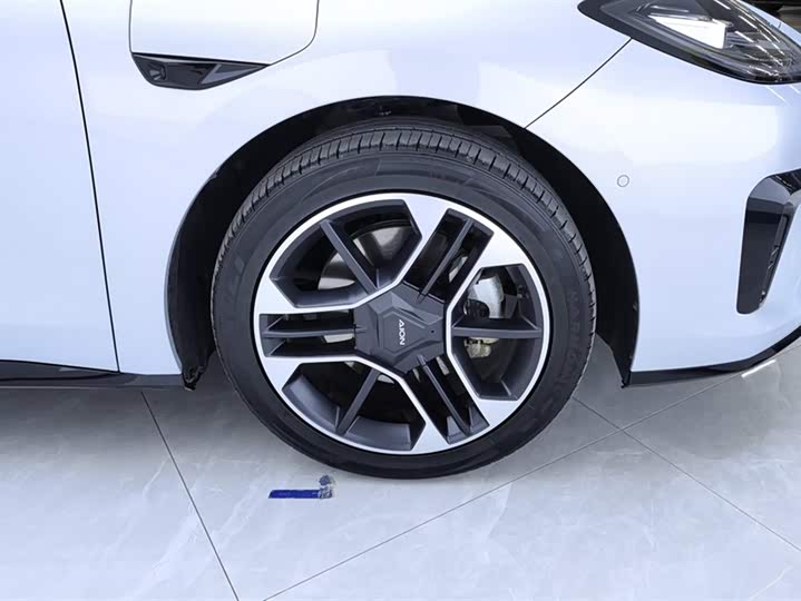 Фото 6 - GAC Aion RT