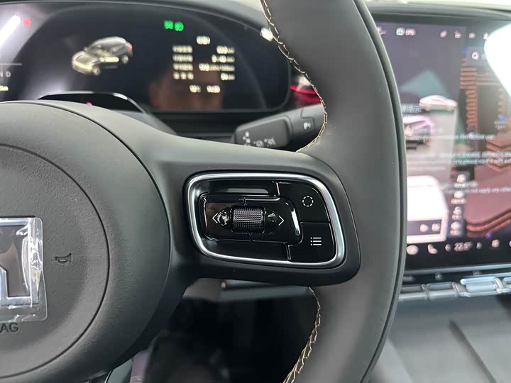 Фото 8 - Zeekr 7X