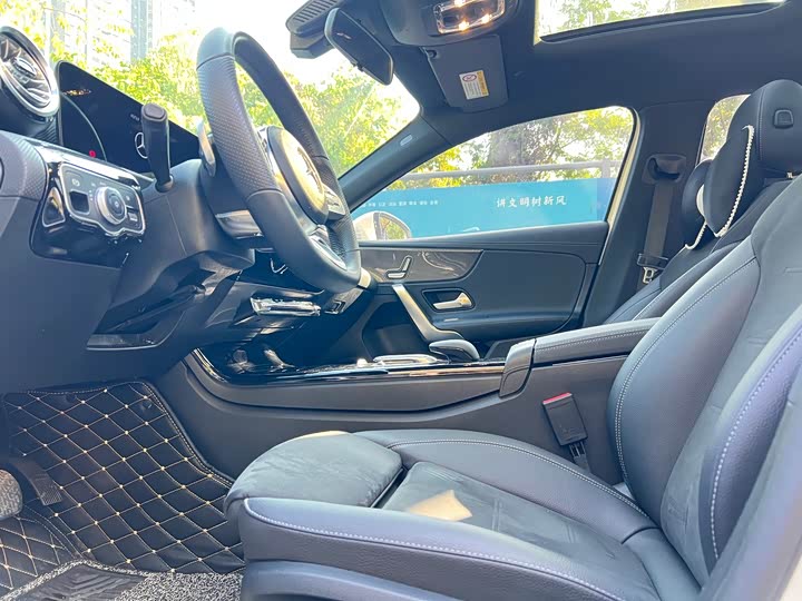 Фото 7 - Mercedes-Benz A-Class