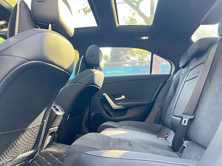 Фото 9 - Mercedes-Benz A-Class