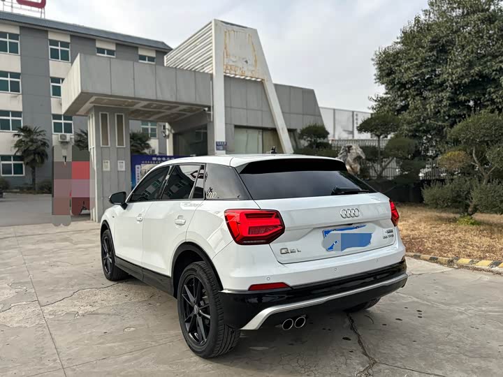 Фото 3 - Audi Q2L