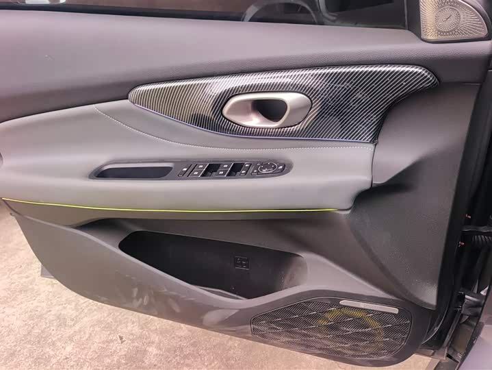 Фото 7 - GAC Trumpchi Empow R