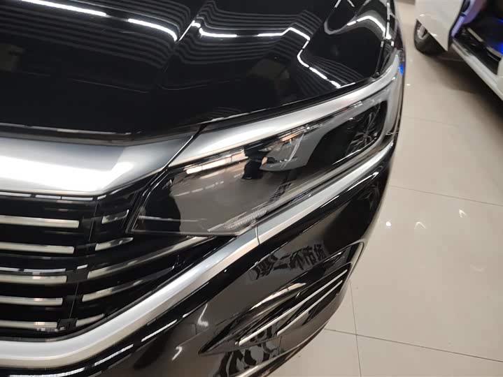 Фото 5 - Volkswagen Passat