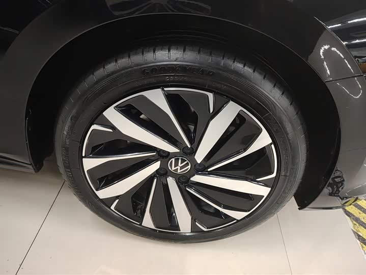 Фото 6 - Volkswagen Passat