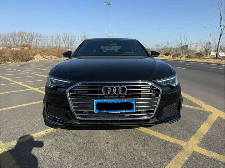 Фото 2 - Audi A6L