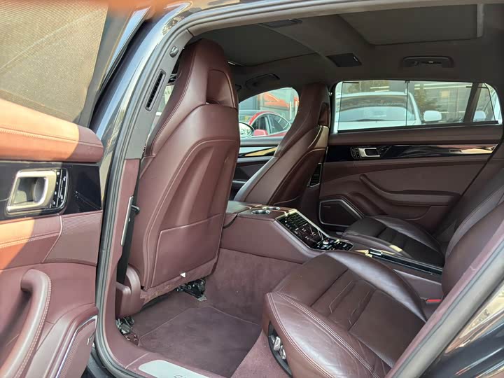 Фото 5 - Porsche Panamera