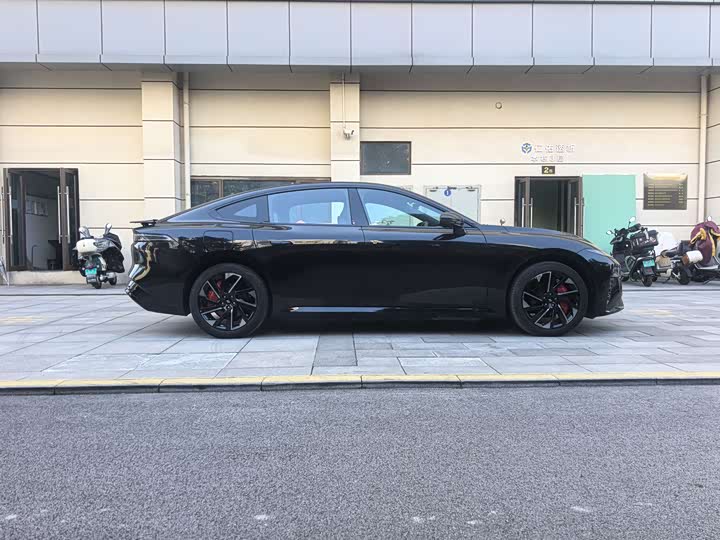 Фото 6 - Dongfeng Yipai eπ 007