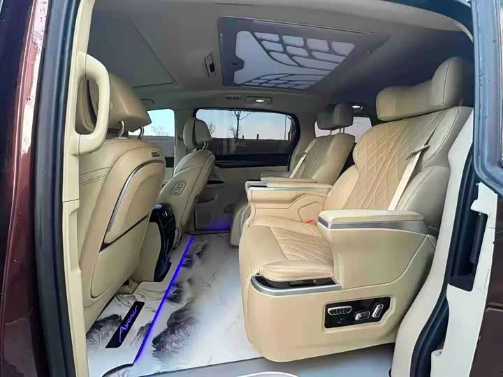 Фото 5 - Buick GL8 ES