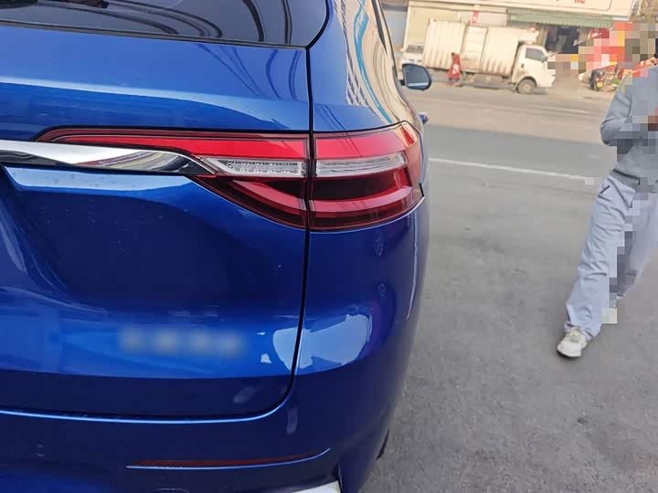 Фото 8 - Haval F7