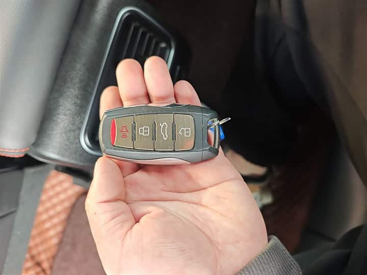 Фото 9 - Haval F7