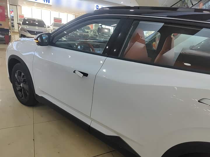 Фото 5 - Dongfeng Aeolus L7