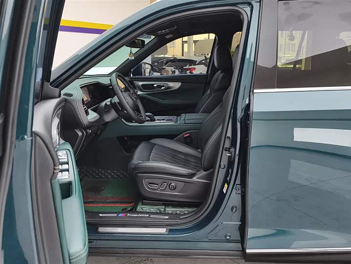 Фото 9 - GAC Trumpchi GS8