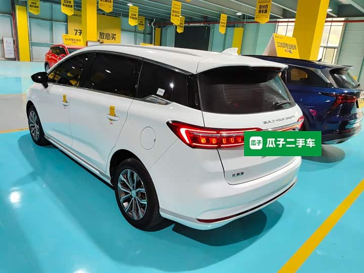 Фото 5 - BYD Song Max