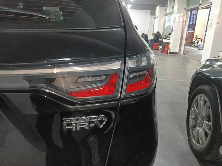 Фото 8 - Honda HR-V