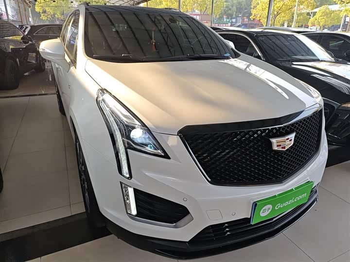 Фото 4 - Cadillac XT5