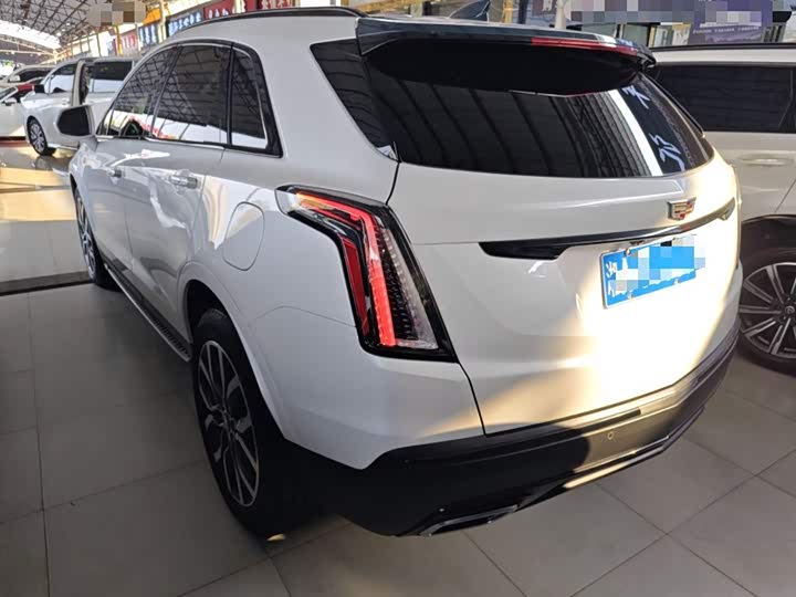 Фото 5 - Cadillac XT5
