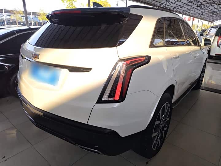 Фото 7 - Cadillac XT5