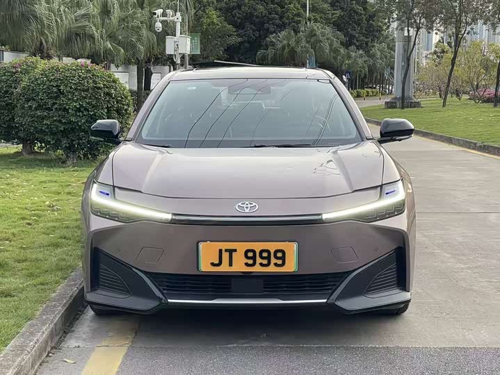 Фото 6 - Toyota bZ3