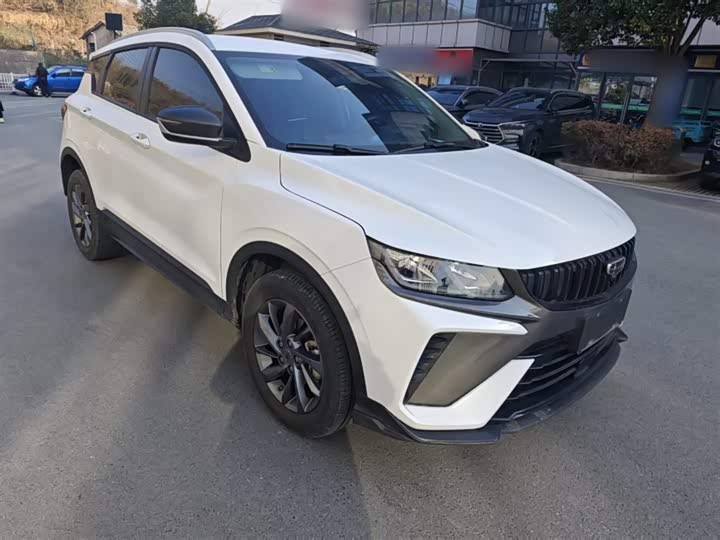 Фото 4 - Geely Coolray