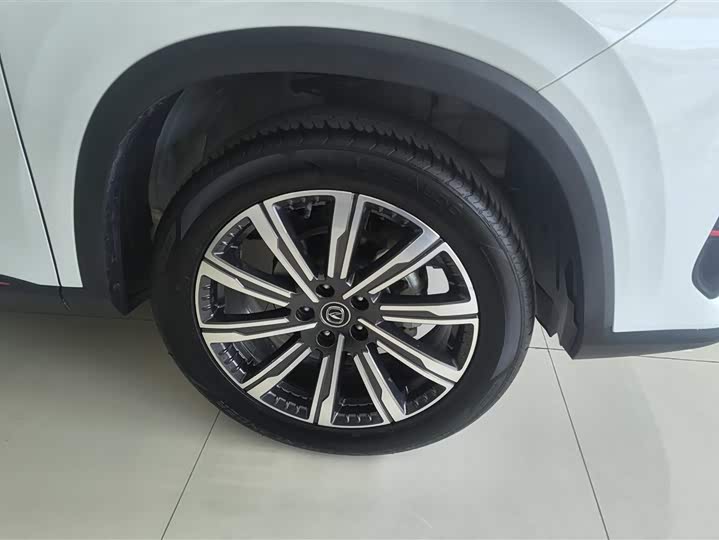 Фото 6 - Changan CS75 Plus