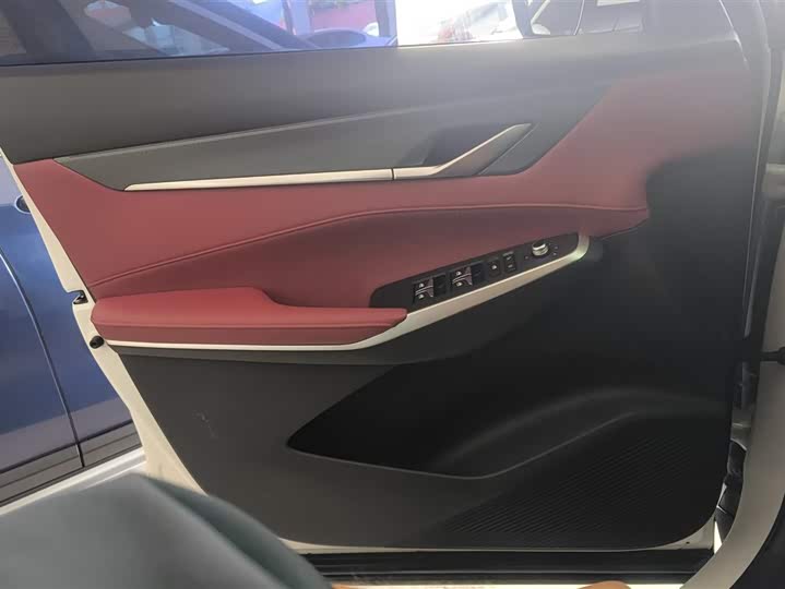 Фото 7 - Changan CS75 Plus