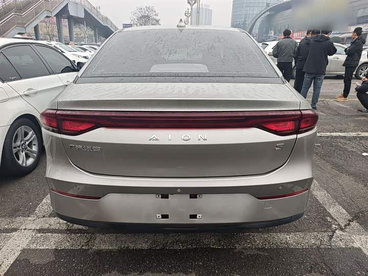 Фото 6 - GAC Aion S