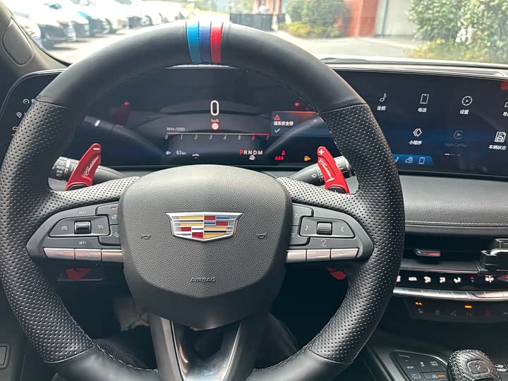 Фото 8 - Cadillac CT5