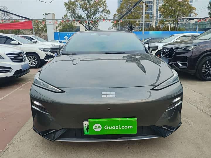 Фото 3 - Geely Galaxy E8