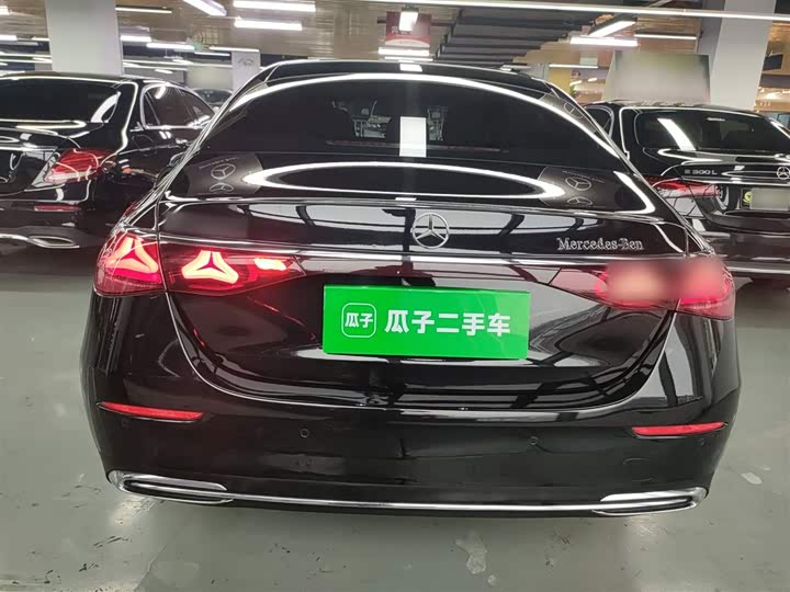 Фото 6 - Mercedes-Benz E-Class