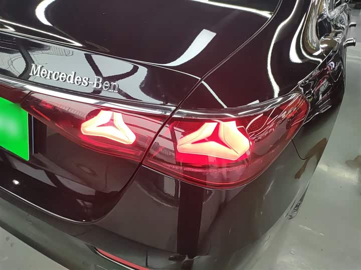 Фото 8 - Mercedes-Benz E-Class