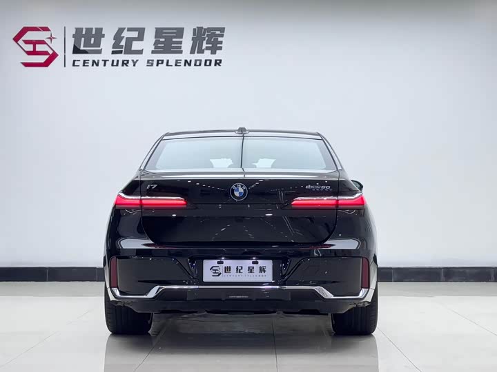 Фото 5 - BMW i7