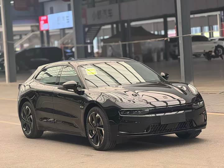 Фото 3 - Zeekr 001