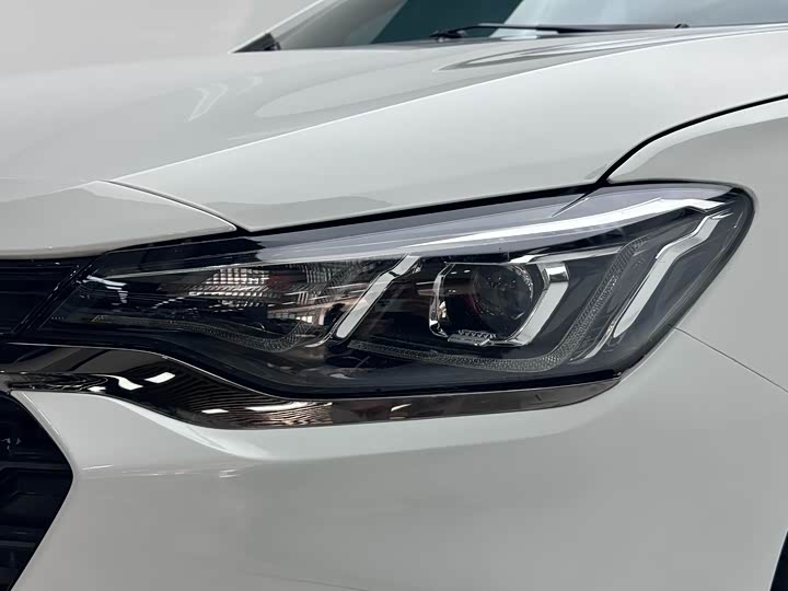 Фото 2 - Chevrolet Monza