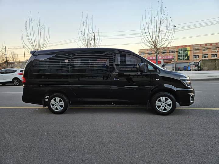 Фото 7 - Dongfeng Forthing Lingzhi M5