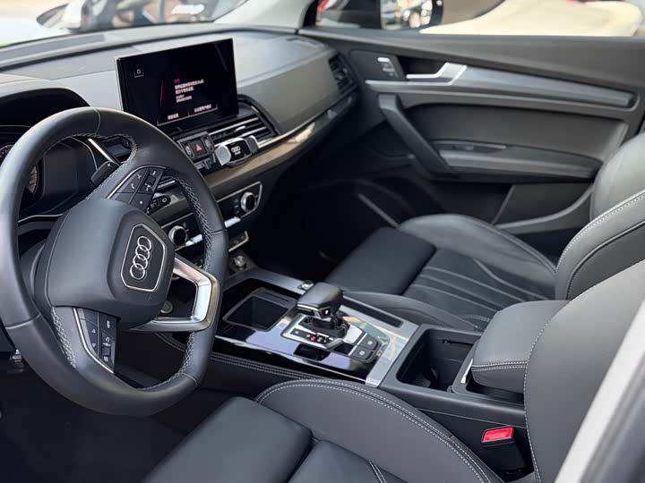 Фото 4 - Audi Q5L