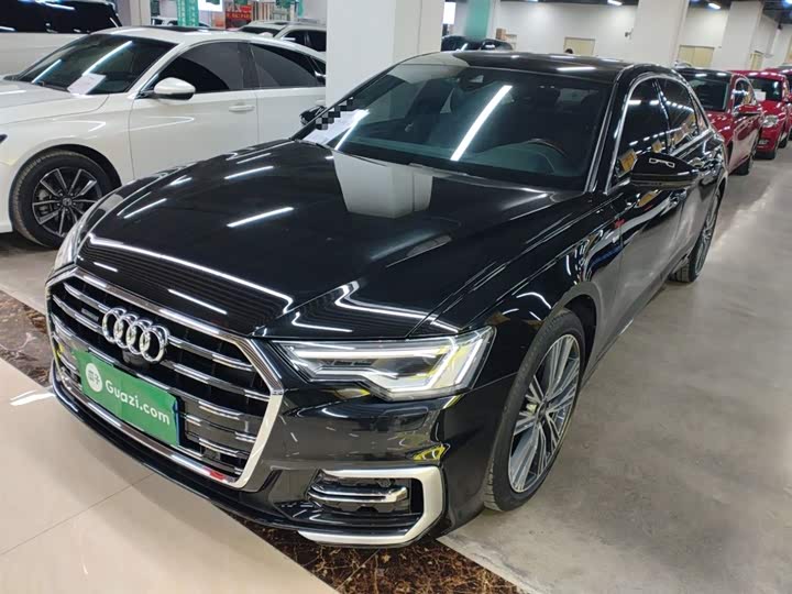 Фото 1 - Audi A6L