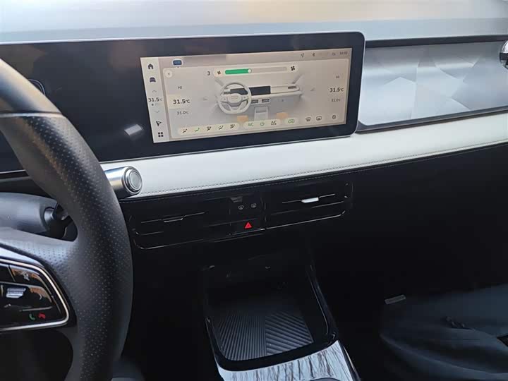 Фото 6 - Geely Geometry E Firefly