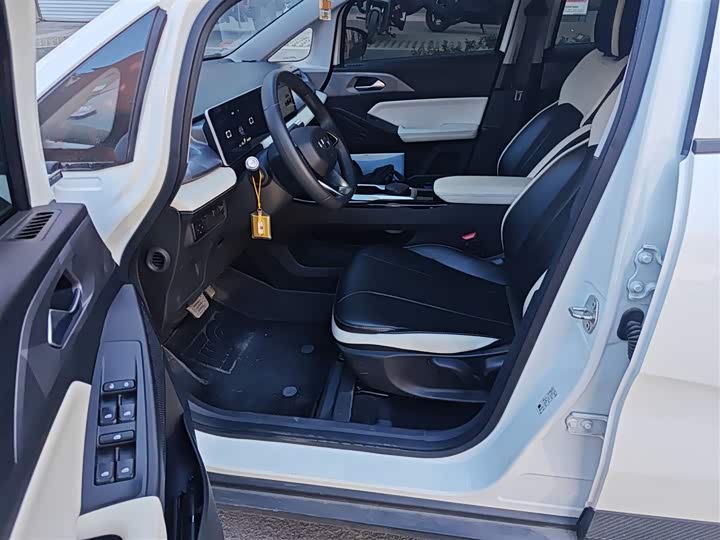 Фото 8 - Geely Geometry E Firefly