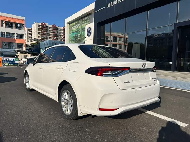 Фото 7 - Toyota Corolla