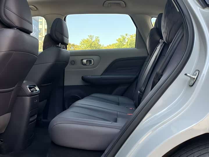 Фото 5 - Leapmotor B10