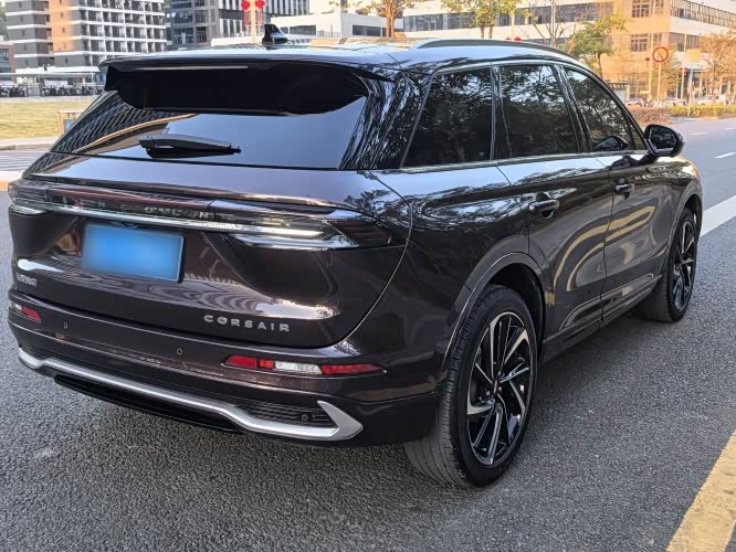 Фото 3 - Lincoln Corsair