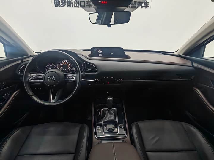 Фото 9 - Mazda CX-30