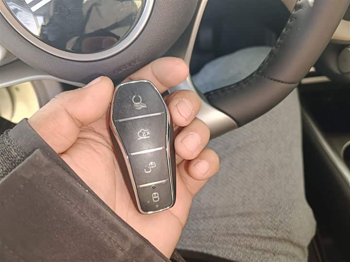 Фото 9 - BYD Dolphin