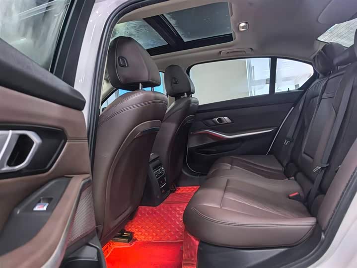 Фото 7 - BMW 3 Series