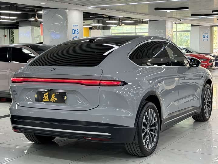 Фото 7 - Nio EC6